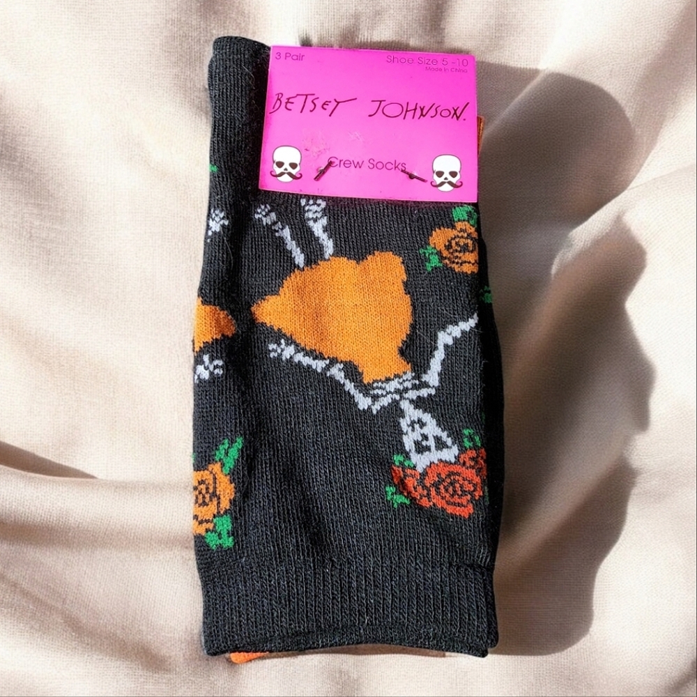 3 Pair Betsey Johnson Crew Socks Size 5-10
